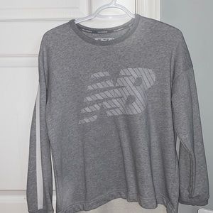 New balance top gray